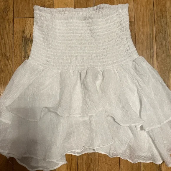 Shein Women’s Fluffy White Skater Cloth Mini Skirt - Picture 2 of 5